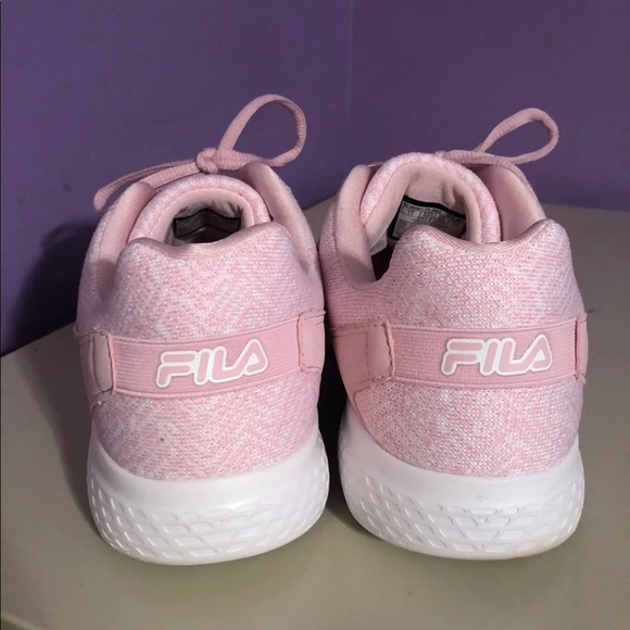 pink filas with roses
